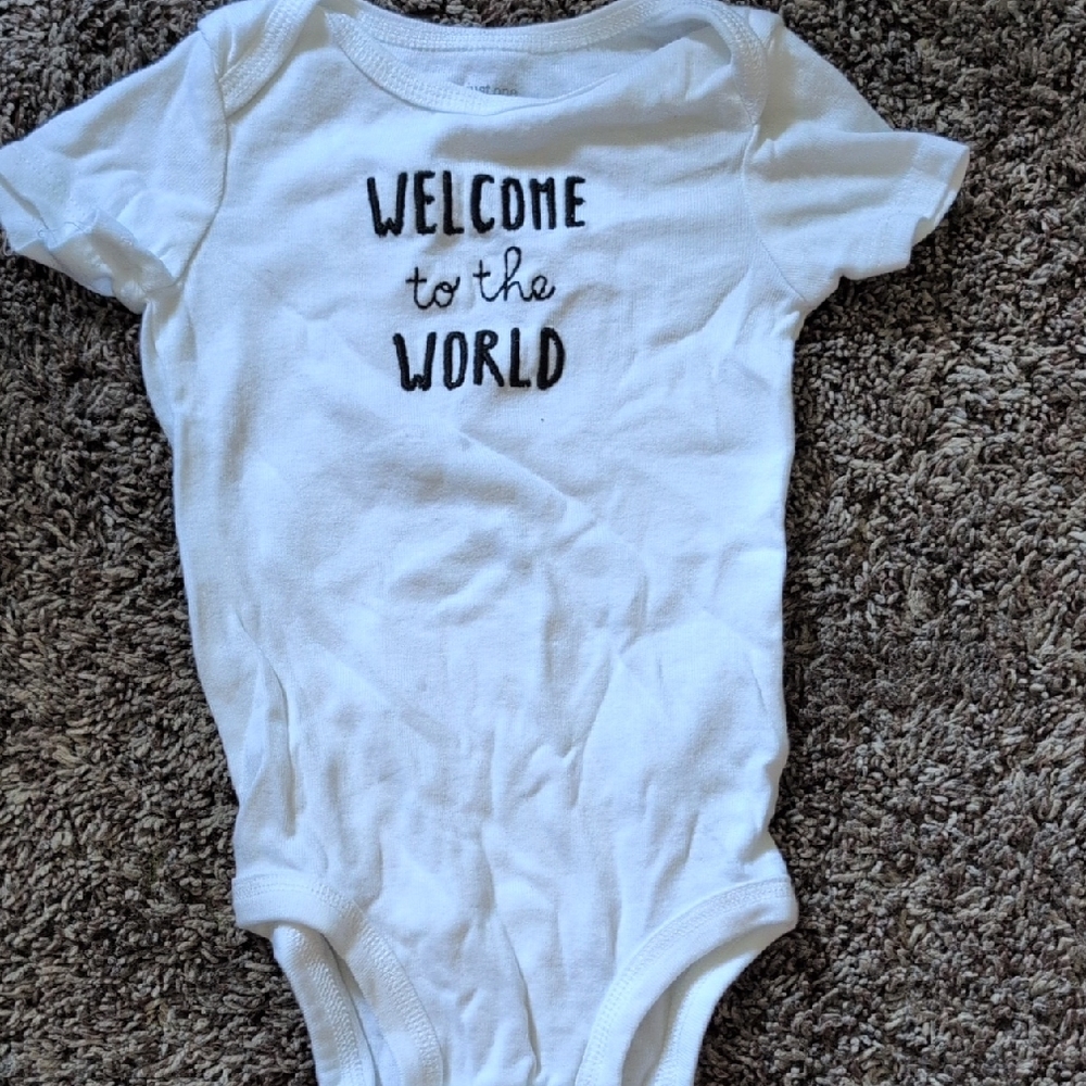 Carter's 6mo Onesie